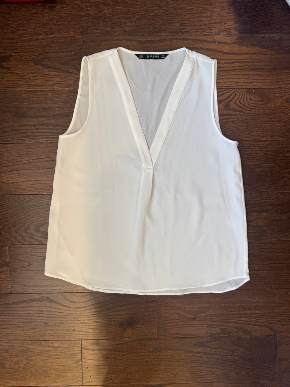 Zara White Sleeveless V-Neck Blouse